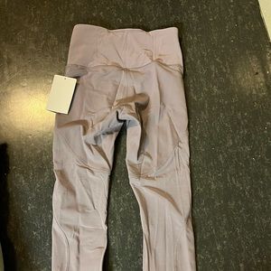 Lululemon Wunder train leggings (size 4 NWT)